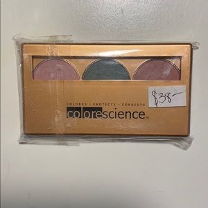 Eyeshadow palette